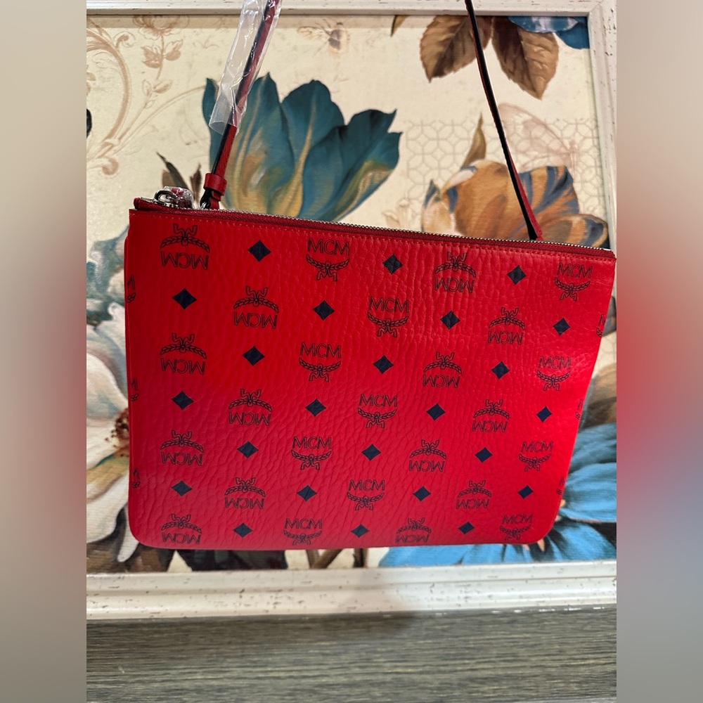Mcm crossbody pouch
